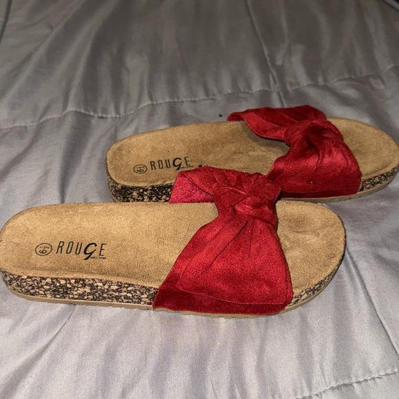Red Bow Sandals - Picture 3 of 4